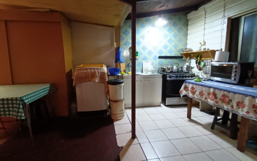 SE VENDE CASA UBICADA EN HUALPÉN