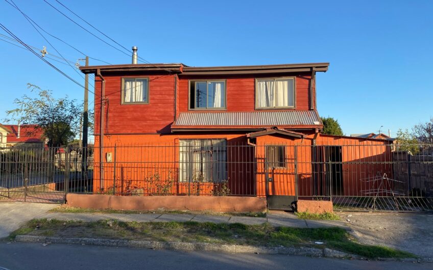 Se vende casa en Chiguayante con local comercial